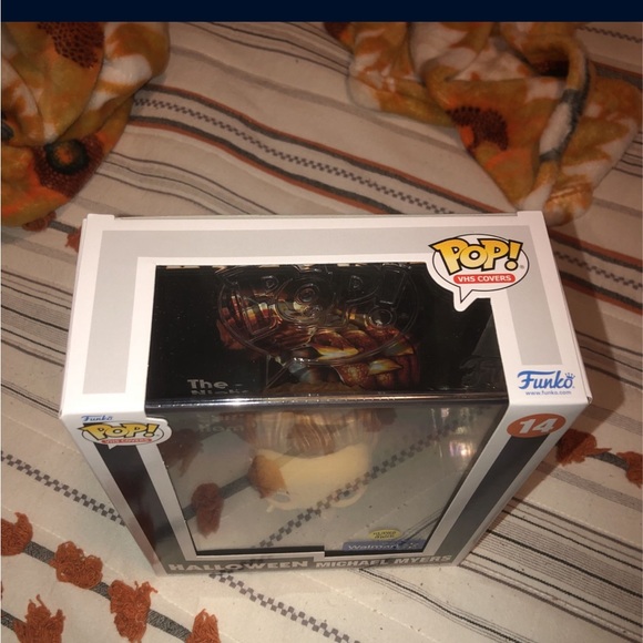 Halloween Michael Myers  Grows In The Dark #14 - Picture 5 of 7